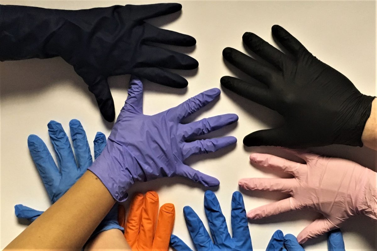 are vinyl gloves safe